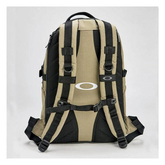 Oakley 23L Utility Rye Backpack/NWT - Picture 2 of 13